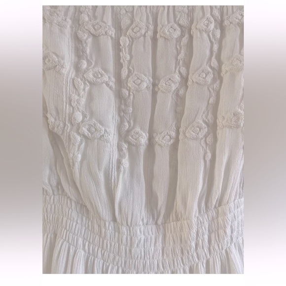 LA MADE Women’s White Strapless Maxi Dress Embroidered Rosette Size Extra SMALL - Picture 6 of 8